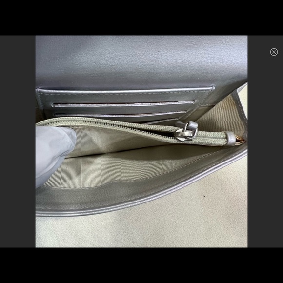 CHANEL Iridescent Pearl Wallet - Picture 9 of 16